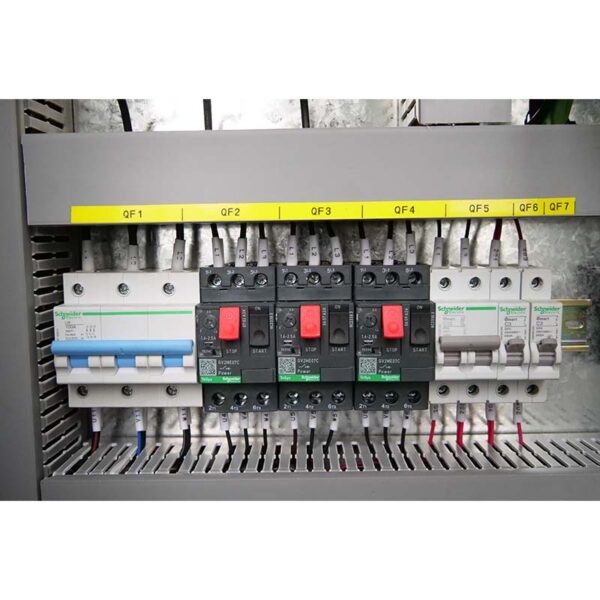 CENTRO-DE-MAQUINAGEM-VERTICAL-VMC850L-7