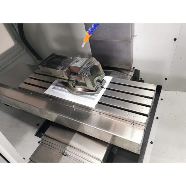 FRESADORA-CNC-XH7122-3