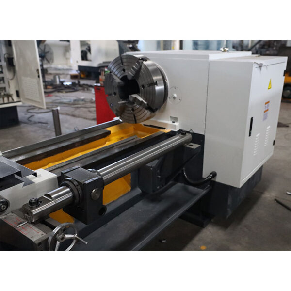 Torno-de-Roscagem-de-Tubos-Q1313