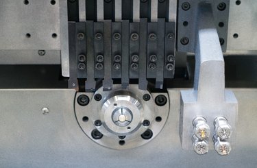 TORNO-CNC-TIPO-SUÍÇO-2