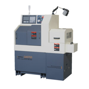 TORNO-CNC-TIPO-SUÍÇO-CK0703-1