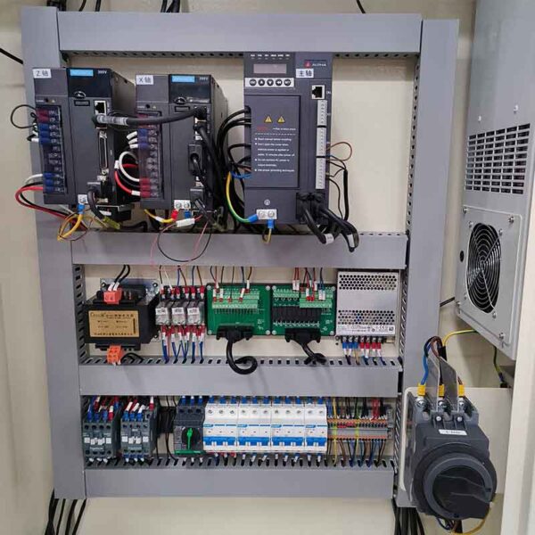 TORNO-CNC-X42-2