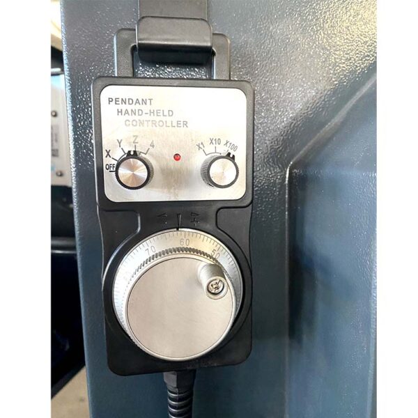 TORNO-CNC-de-BANDA-PLANA-CK6136-4