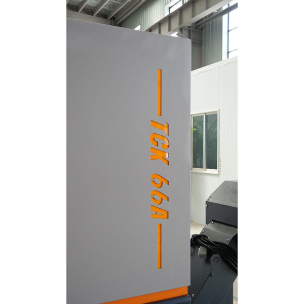 TORNO-CNC-DE-BANCADA-INCLINADA-TCK66A-(1)