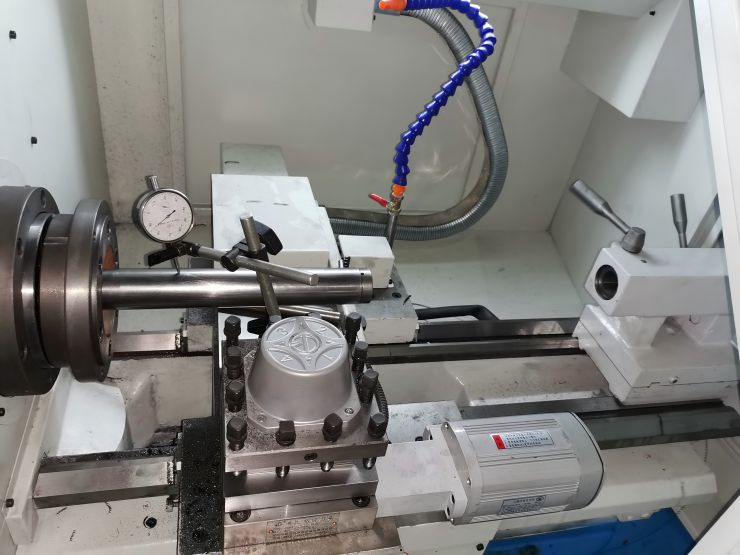 Precisão-e-padrões-do-torneamento-CNC