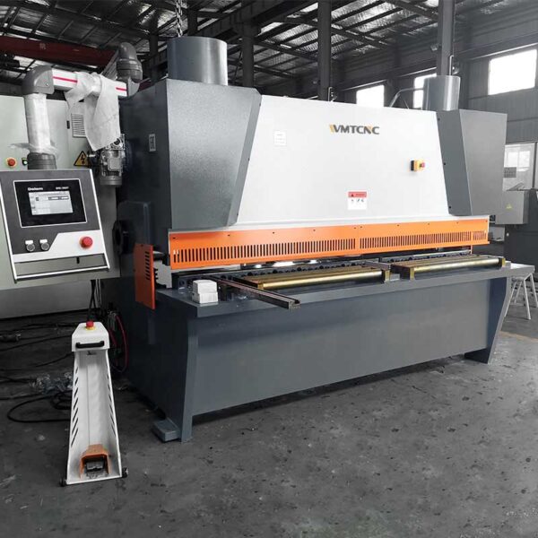 Máquina-de-Corte-Guilhotina-Hidráulica-QC11Y-20X2500-03