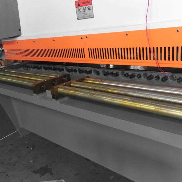 Máquina-de-Corte-Guilhotina-Hidráulica-QC11Y-20X2500-05