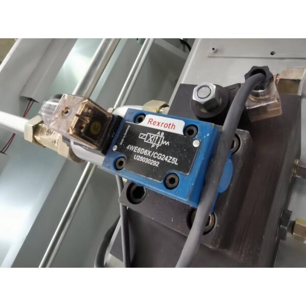 QC11Y-8X2500-Guilhotina-Hidráulica-4