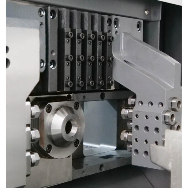 Torno-Automático-CNC-Tipo-Suíço-CK1203-05
