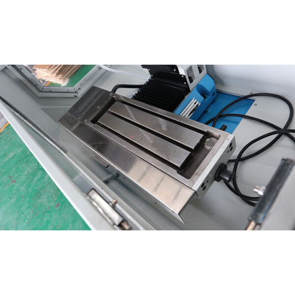 XK7120-Mini-Fresadora-CNC-4