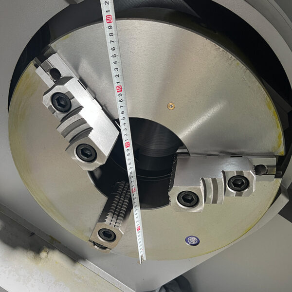 Cnc-QK1319x1500-Máquina-de-Torneamento -para-Roscas-de-Tubos-1