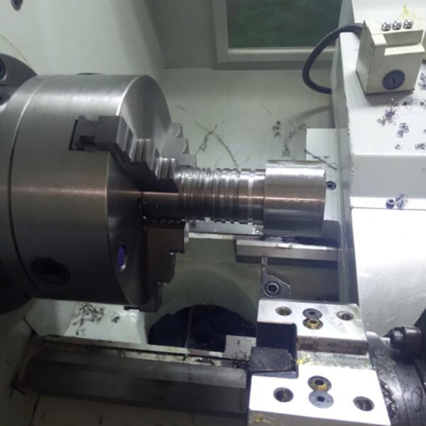 LCK360-Torno-Cnc-de-Leito-Inclinado-de-3-Eixos-para-Serviço-Pesado-Centro-de-Torneamento-Cnc-para-Usinagem-de-Metal-2