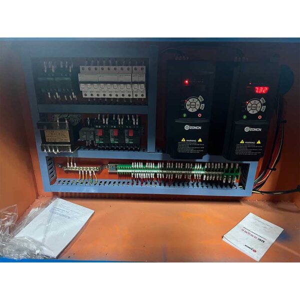 M250A-Máquina-de-Retificação-Interna-Industrial-de-Alto-Desempenho-5