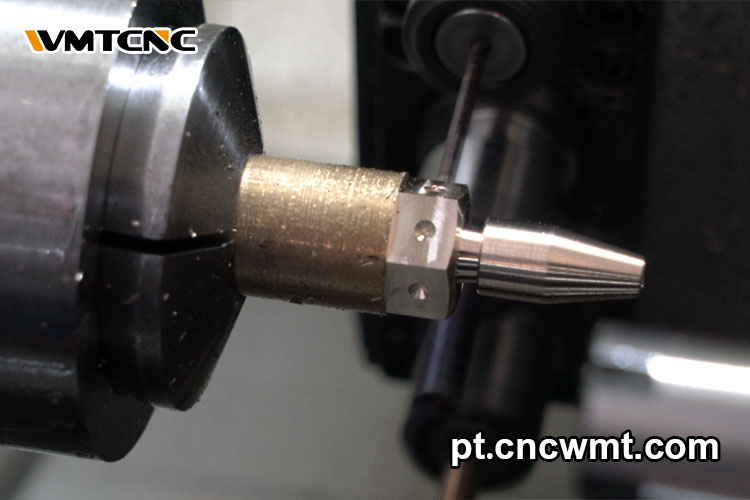 Processo-Completo-de-Maquinação-de-Componentes-de-Hardware-em-Tornos-CNC