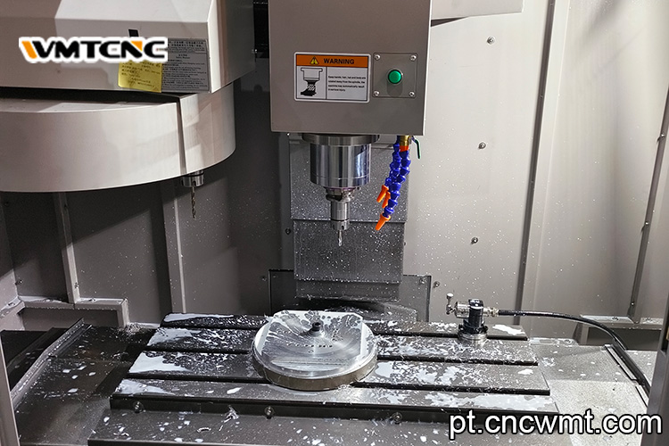 Roscagem-com-fresadoras-e-centros-CNC