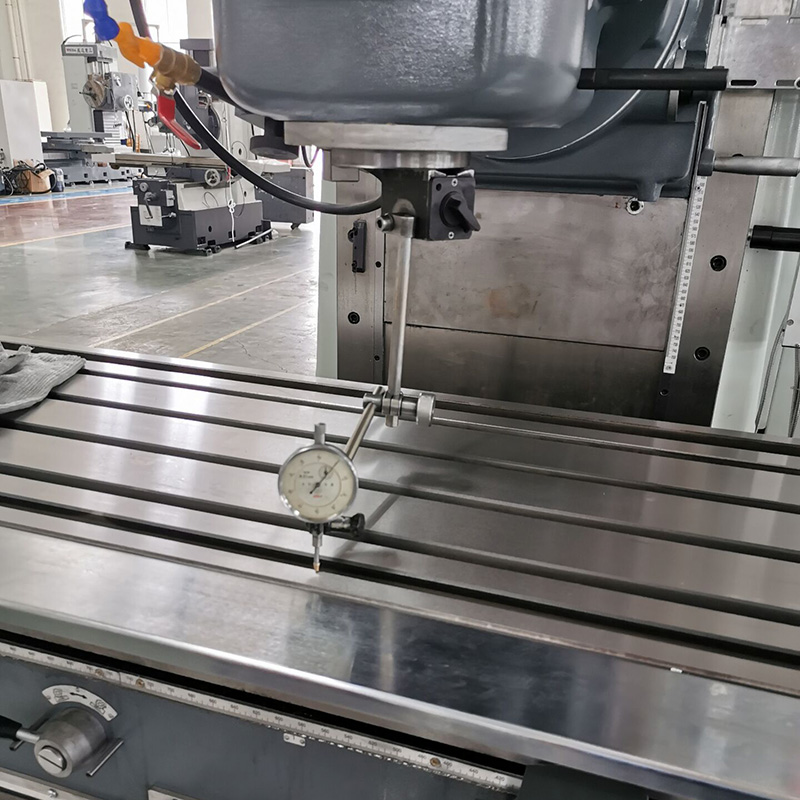 X715-Novo-Fornecedor-de-Fresadora-Vertical-Universal-de-Alta-Velocidade-para Serviço-Pesado-com-Base-Fixa-4